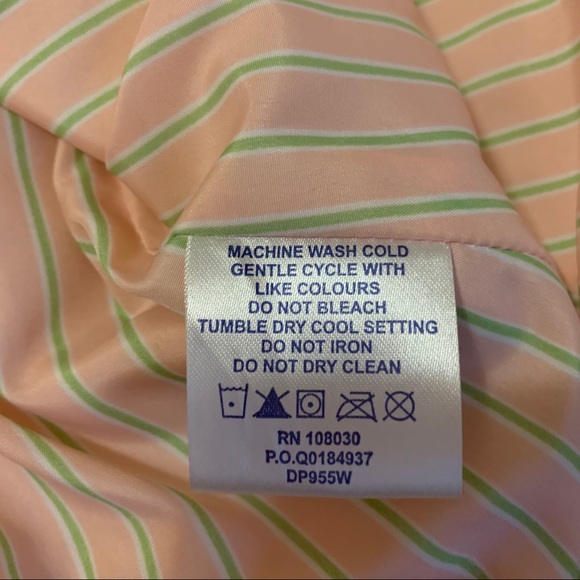 Figure Skate Embroidered Quilted Vest Pink Devon & Jones Size Medium - Picture 7 of 8